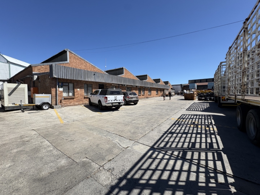To Let Commercial Property for Rent in Montague Gardens Western Cape